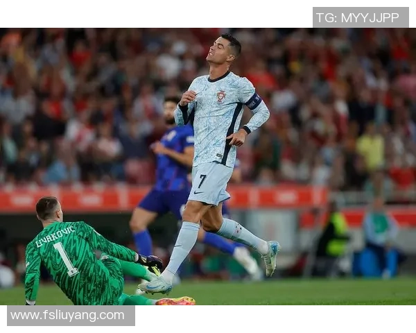 旧时代足球传奇球星回顾及其对现代足球的深远影响