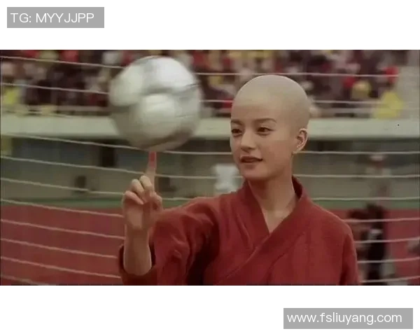 星爷少林足球经典形象扎辫子瞬间再现，带你回味青春热血与搞笑魅力