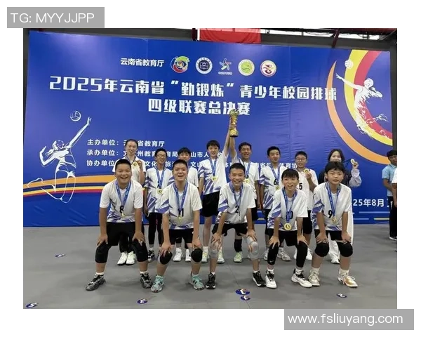 足球巨星笔st带你领略球场上的传奇之路与荣耀时刻